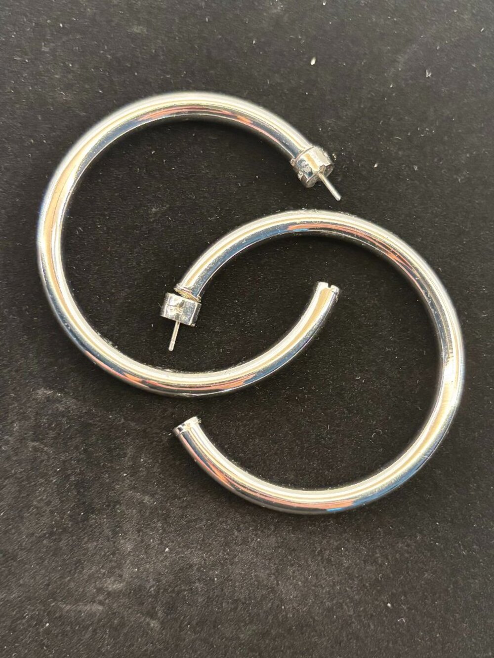 Michael Kors Round SilverTone Hoop Pierced Earrings Tubular Style Post Back